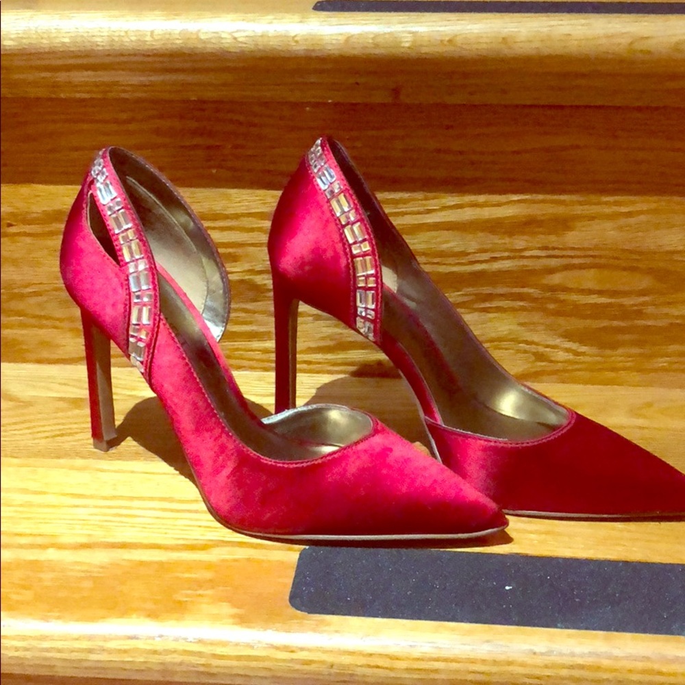 High heels with crystal